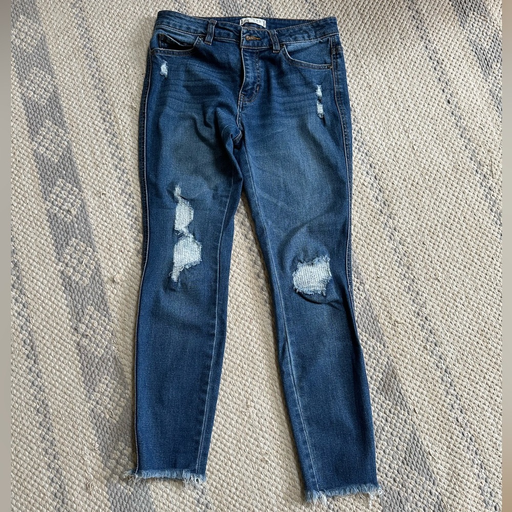 Harper Heritage distressed jeans size 27